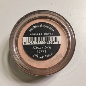 Bare Minerals loose eyeshadow - vanilla sugar